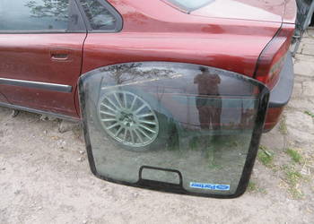 Szyba tylna tył Ford Escort mk7 mk6 92-00 hatchback