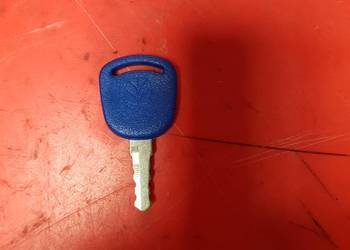 82030143 Kluczyk do stacyjki CNH New Holland