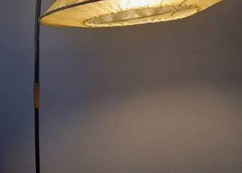 Klasyczna, łukowa lampa podłogowa z połowy xx wieku. Wysyłka