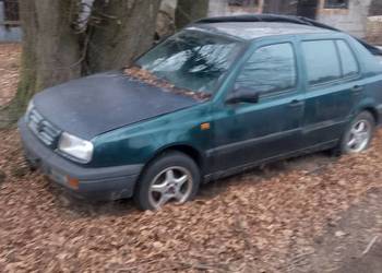 Sprzedam Volkswagen Vento 1996 – na części!