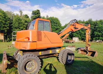 Sprzedam koparkę komatsu PW 110