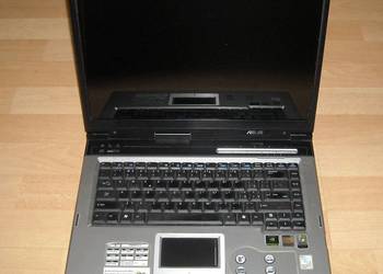 Tanio Laptop Asus 15,4 z dyskiem SSD