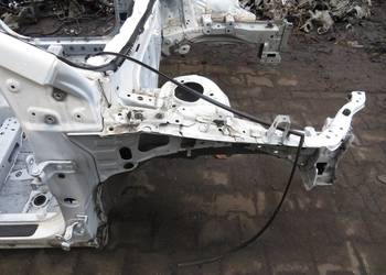 ĆWIARTKA PODŁUŻNICA PRAWY PRZÓD 040 AVENSIS T27 T29