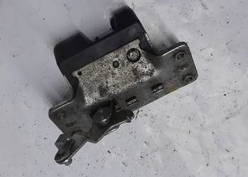 Opel Omega B kombi zamek klapy tylnej tył 90563999