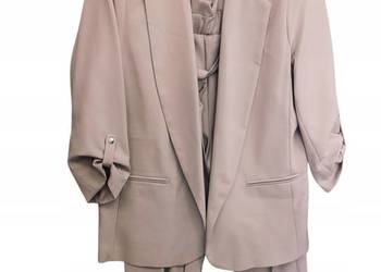 Ekskluzywny garnitur damski ADIKA TANGO - brudny róż ROZMIAR 40