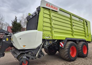 Claas Cargos 8400 przyczepa samozbierająca wielozadaniowa z Niemiec