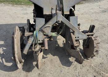 Sadzarka dwurzedowa do ziemniakow sprawna