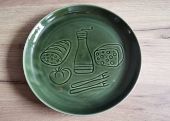 Stary talerz zielony porcelit Pruszków design PRL Stary talerz zielony porcelit Pruszków design PRL