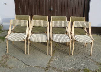 Stare krzesła skoczki - proj. J. Kędziorek.