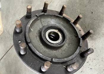 Piasta przednia Volvo 1026311 FL6 FL7 FL10 F10 F12 FH FM