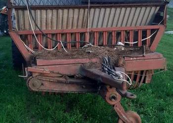 Przyczepa objetosciowa brandys d 47 do trawy