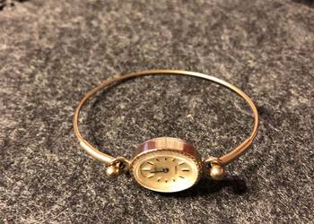 Pozłacany zegarek damski Czajka z bransoletką typu Bangle – Rosja, sprawny!