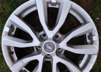 Nissan Rogue t32 Felga zarysowana
