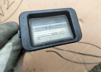 NISSAN PRIMERA P11 LAMPKA PODŚWIETLENIE TABLICY REJESTRACYJNEJ