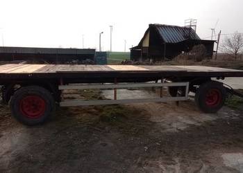 przyczepa platforma