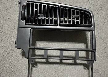 Ramka radia nawiewów konsoli vw passat b3 351858071 Ramka radia nawiewów konsoli vw passat b3 351858071