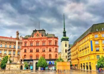 W SERCU MORAW: OŁOMUNIEC, BRNO I MORAWSKI KRAS - wyjazd z Nowego Sącza !