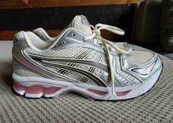 asics sneakersy rozmiar 39/40 (jak nowe)