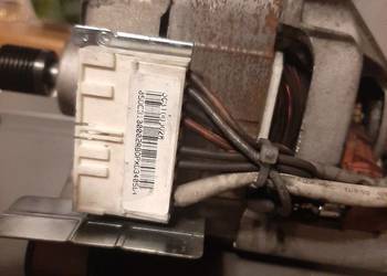 Silnik do pralki MCA 38/64-148/WHE21 Indesit Whirlpool