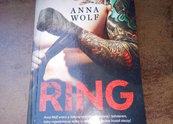 Anna Wolf -- Ring