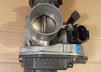 Skoda Octavia 1.6 Przepustnica VDO 030133064F