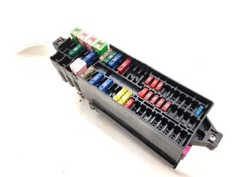 SKRZYNKA BEZPIECZNIKÓW SKODA FABIA III 6C0937615A Kombi 1.0 60KM MODUŁ