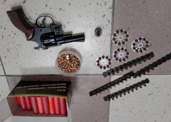 PISTOLET HUKOWY ALARMOWY