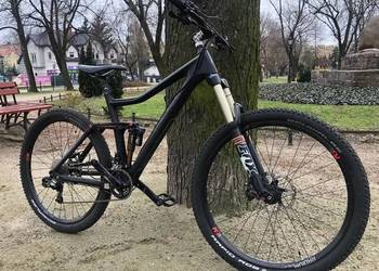 Cube stereo carbon +kask, ochraniacze, zestaw do hamulcy i pompka