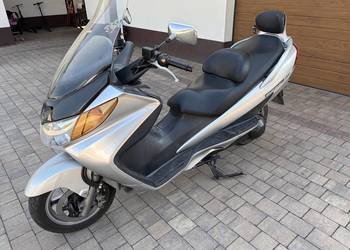 Suzuki burgman 250