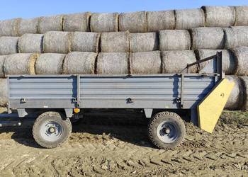 Rozrzutnik dwuosiowy Czarna białostocka jak nowy.