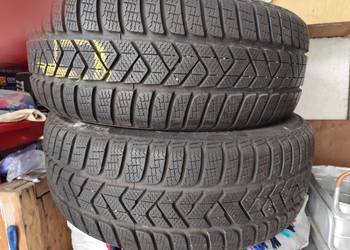Opony zimowe Pirellii 225/55/17 2 szt