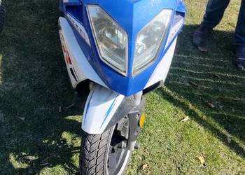 Skuter quantum Zipp r