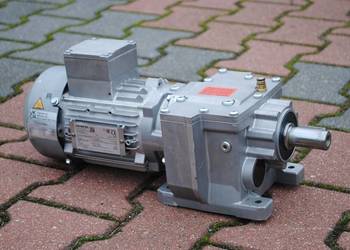 Motoreduktor 0.37kw. 16,7obr./min. Firmy Siemens.