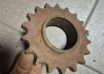 Zębatka łańcucha napinacza targańca bizon