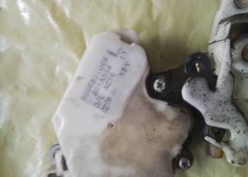 Zamek drzwi lewy przód Nissan Micra k11 4pin 805530U06
