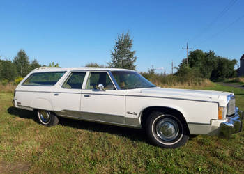 Chrysler Town & Country Station Wagon 1977 z silnikiem 440 v8 big block Ko…