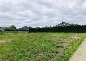 Działka budowlana 1300m2, WZ bezterm., Media, Kolej, Lokalizacja Miasto.