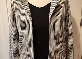 Nowy pudełkowy żakiet żakiecik kurteczka czarno-biały w pepitkę Orsay 36