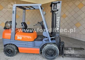 Wózek Widłowy TOYOTA 6FG30 , przesuw boczny , 3 TONY 6FGF30