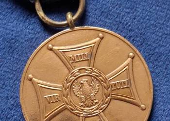 Medal Zasłużonym na Polu Chwały 1944 (wczesny)