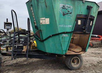 Paszowóz auto-agro T-01 13m3 Paszowóz auto-agro T-01 13m3