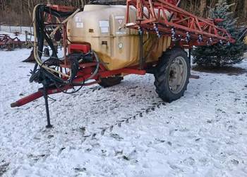 Opryskiwacz ciągany