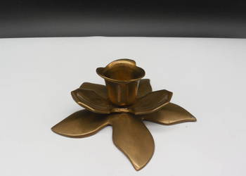 Stary Mosiężny Świecznik "Kwiat Szczęścia"