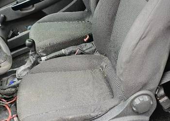 Opel Corsa D fotele przednie