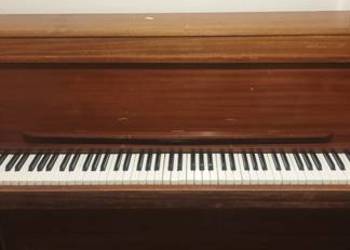 Sprzedam pianino