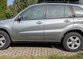 Toyota RAV4 2,0td z 2005 r