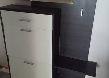 Meble na przedpokój korytarz z lustrem