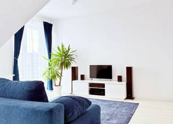 3 pokoje, 2 balkony, 2 miejsca postojowe – Różyny, ul. Makowa, 67 m²