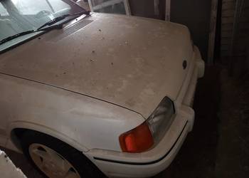 Ford escort xr3i mk4 All White 1989