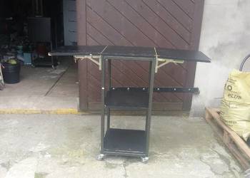Stolik z otwieranym blatem